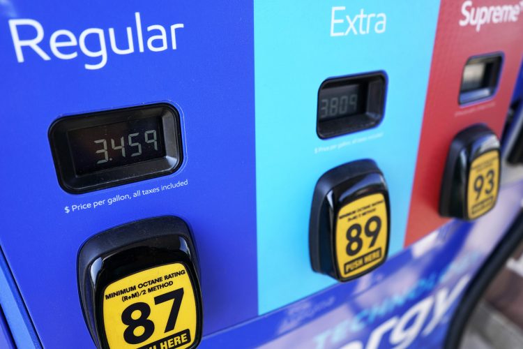 US inflation jumped 7.5% in the past year, a 40-year high